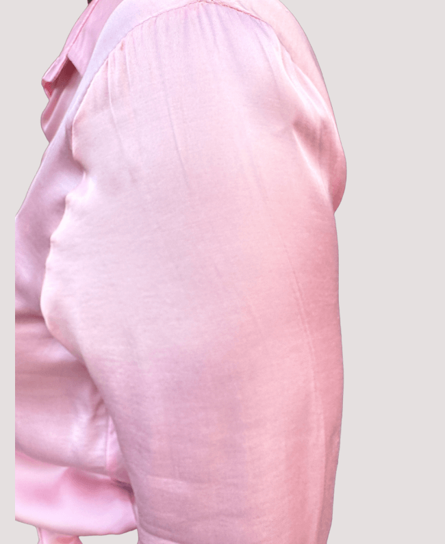 
                      
                        Blouse shine
                      
                    