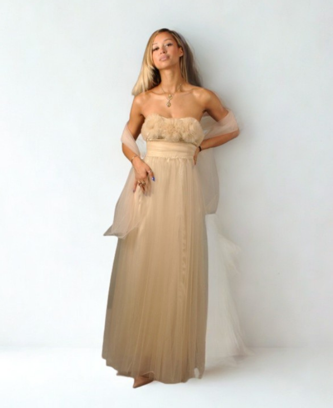 Italiaanse mode dames – Vegas-jurk met perfecte pasvorm en luxe uitstraling, verkrijgbaar in verschillende kleuren.