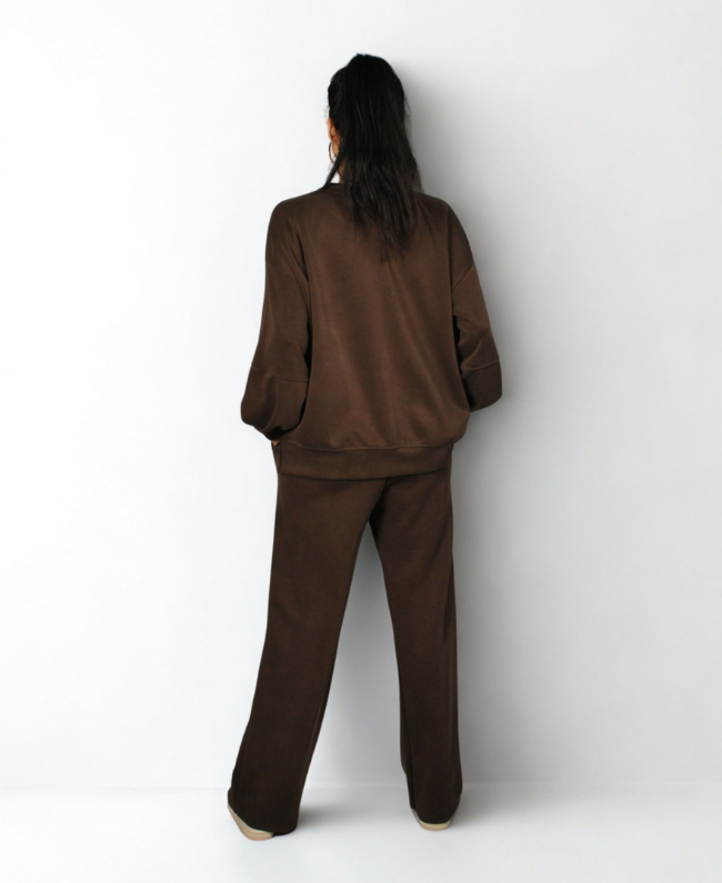 Azara loungewear set - detail stof en pasvorm

